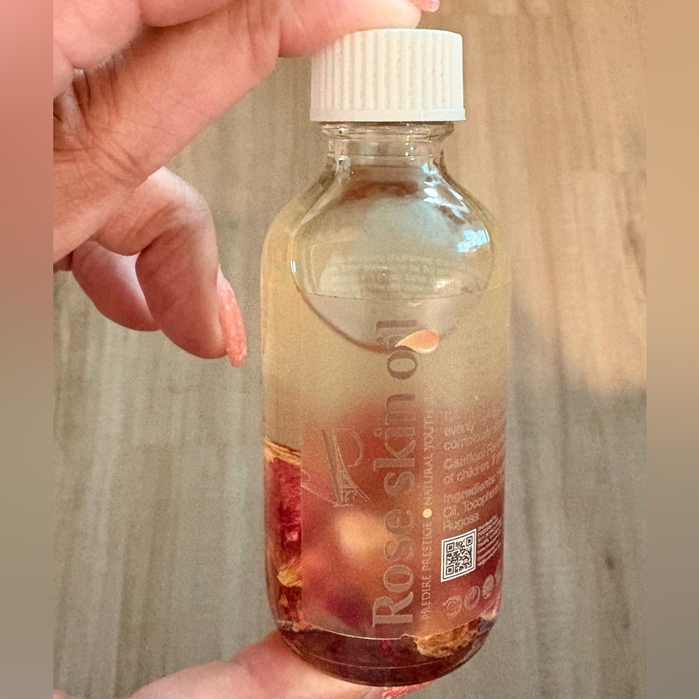 Predire Paris Rose Skin Oil - New without Box